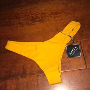 Super cute very cheeky bikini bottoms